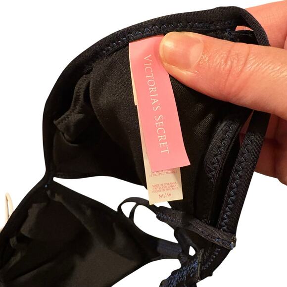 Victoria’s Secret Medium Surf Teeny Triangle Bikini Top - Picture 3 of 3